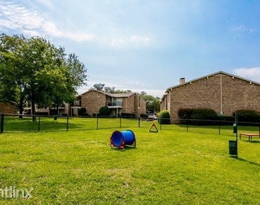 1410 South Goliad Street - Photo Thumbnail 7