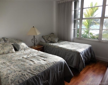 5161 Collins Ave - Photo Thumbnail 51