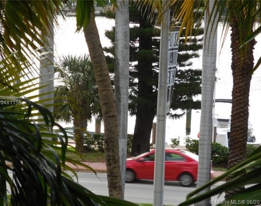 5161 Collins Ave - Photo Thumbnail 99