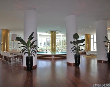 5161 Collins Ave - Photo Thumbnail 148