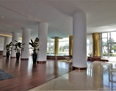 5161 Collins Ave - Photo Thumbnail 7