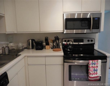 5161 Collins Ave - Photo Thumbnail 85