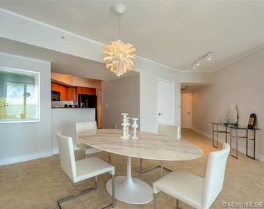 16699 Collins Ave - Photo Thumbnail 15