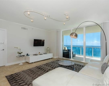 16699 Collins Ave - Photo Thumbnail 14