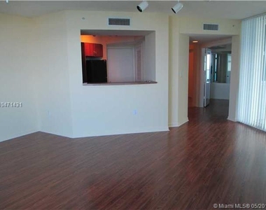 9201 Collins Ave - Photo Thumbnail 12