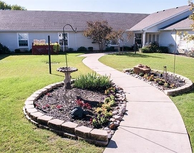 7520 Glenview Drive - Photo Thumbnail 29