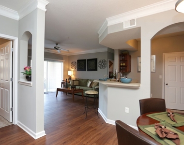 3378 Greenbriar Pkwy Sw - Photo Thumbnail 9