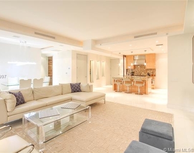 9705 Collins Ave - Photo Thumbnail 2