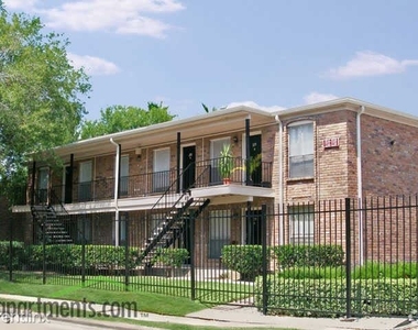 5900 North Braeswood Boulevard - Photo Thumbnail 28