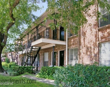 5900 North Braeswood Boulevard - Photo Thumbnail 26