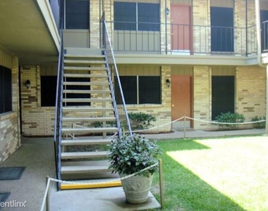 835 North Zang Boulevard - Photo Thumbnail 7