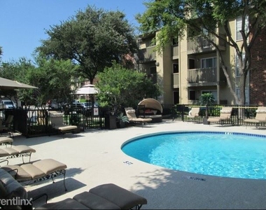 6565 Mccallum Boulevard - Photo Thumbnail 10