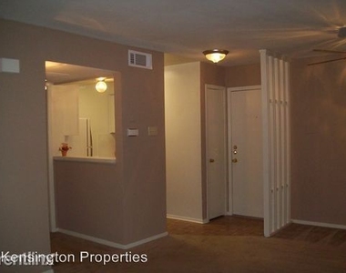 3140 N Hall St - Photo Thumbnail 4