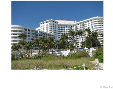 5161 Collins Ave - Photo Thumbnail 4