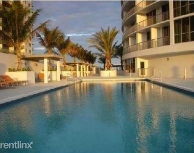 1750 N Bayshore Dr Apt 4811 - Photo Thumbnail 1