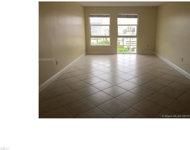 2351 Douglas Rd Apt 1208 - Photo Thumbnail 4