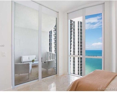 15811 Collins Ave - Photo Thumbnail 42