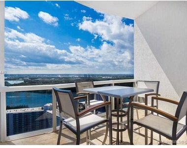 15811 Collins Ave - Photo Thumbnail 15