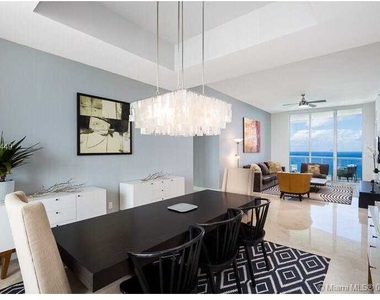 15811 Collins Ave - Photo Thumbnail 6