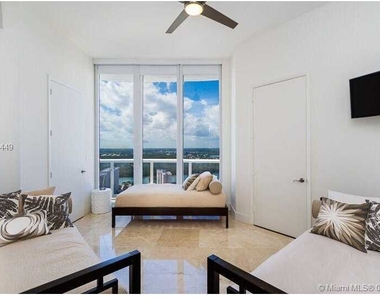 15811 Collins Ave - Photo Thumbnail 44