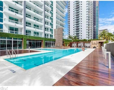 1080 Brickell Ave - Photo Thumbnail 0