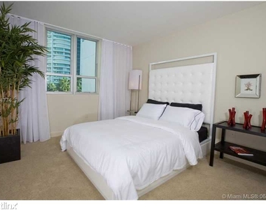 1550 Brickell Ave Apt 610a - Photo Thumbnail 4