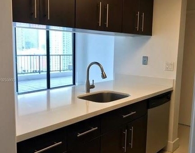 1581 Brickell Ave Apt 1507 - Photo Thumbnail 1