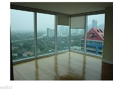 2101 Brickell Ave - Photo Thumbnail 0