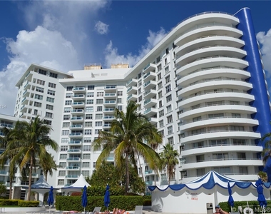 5161 Collins Ave - Photo Thumbnail 0