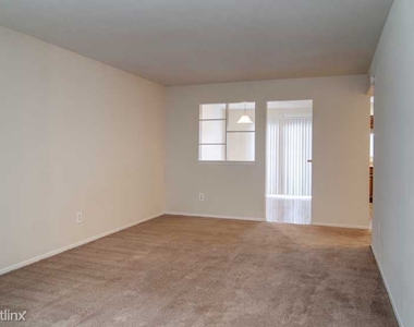 8201 W Bellfort St Apt 1409 - Photo Thumbnail 2