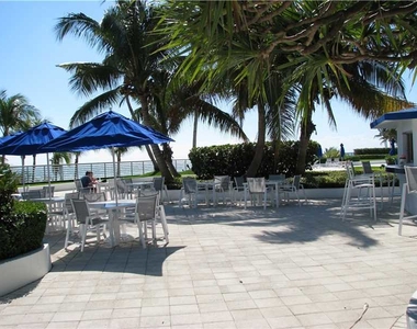 5161 Collins Ave - Photo Thumbnail 52