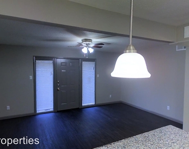 3870 Tulsa Way - Photo Thumbnail 4