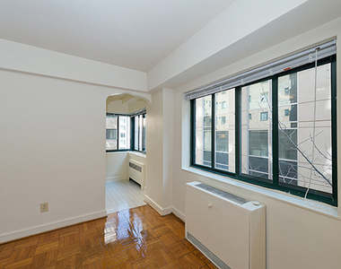 532 20th Street, Nw - Photo Thumbnail 5