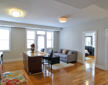 1349 Kenyon Street Nw - Photo Thumbnail 2