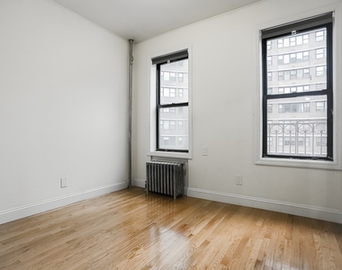 230 East 36th Street - Photo Thumbnail 2