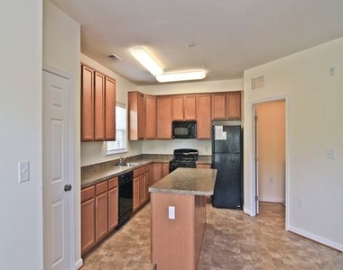 10275 Dorchester Place - Photo Thumbnail 3