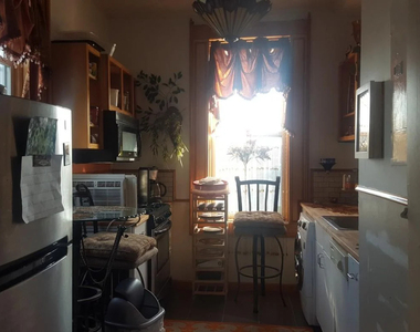 660 Carroll Street - Photo Thumbnail 2