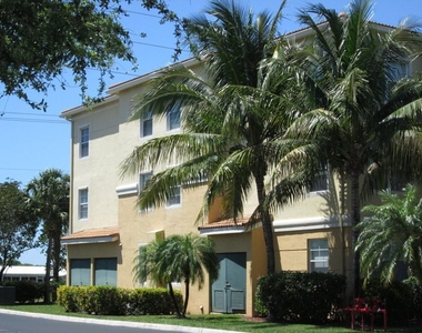 1575 Sw 8th Street - Photo Thumbnail 1