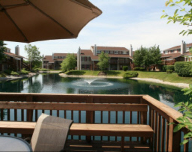 826 Terrace Lake Drive - Photo Thumbnail 17