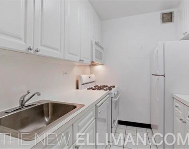 230 West 55th St - Photo Thumbnail 1