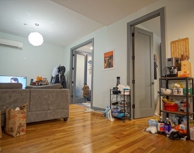 27 Woodbine St Brooklyn, NY 11221, USA - Photo Thumbnail 6