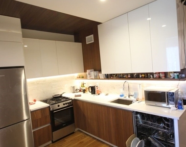 810 Flushing Ave - Photo Thumbnail 8