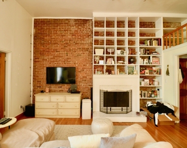 107 West 69th Street - Photo Thumbnail 4