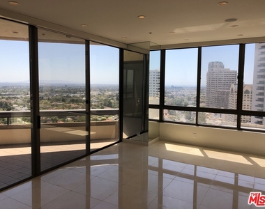 10430 Wilshire - Photo Thumbnail 2