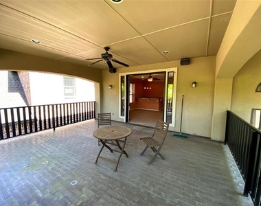 1621 Roma Lane - Photo Thumbnail 28