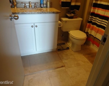 10 E Ontario St Apt 4405 - Photo Thumbnail 18