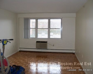 185 Freeman St. - Photo Thumbnail 3