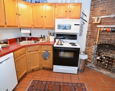 45 Rutland St. - Photo Thumbnail 2