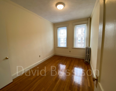 124 Peterborough St. - Photo Thumbnail 5