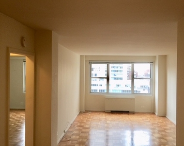 401 East 81st - Photo Thumbnail 5